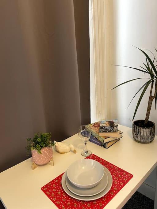 Nice Flat In Heart Of Londres Extérieur photo